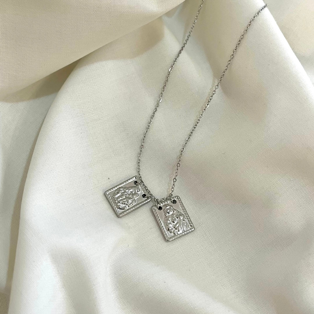DR Scapular