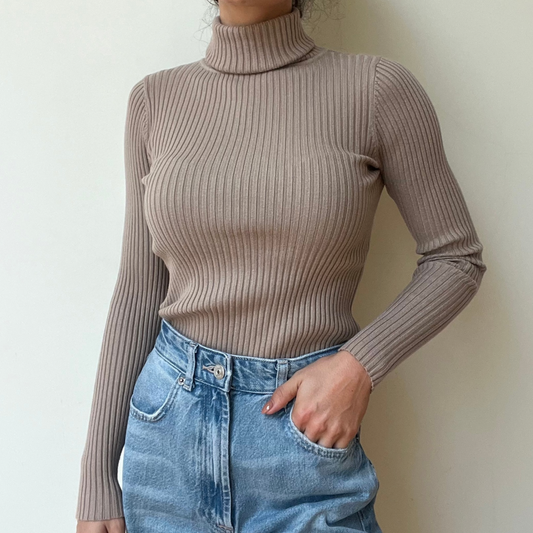 DR Pleated Turtleneck Sweater